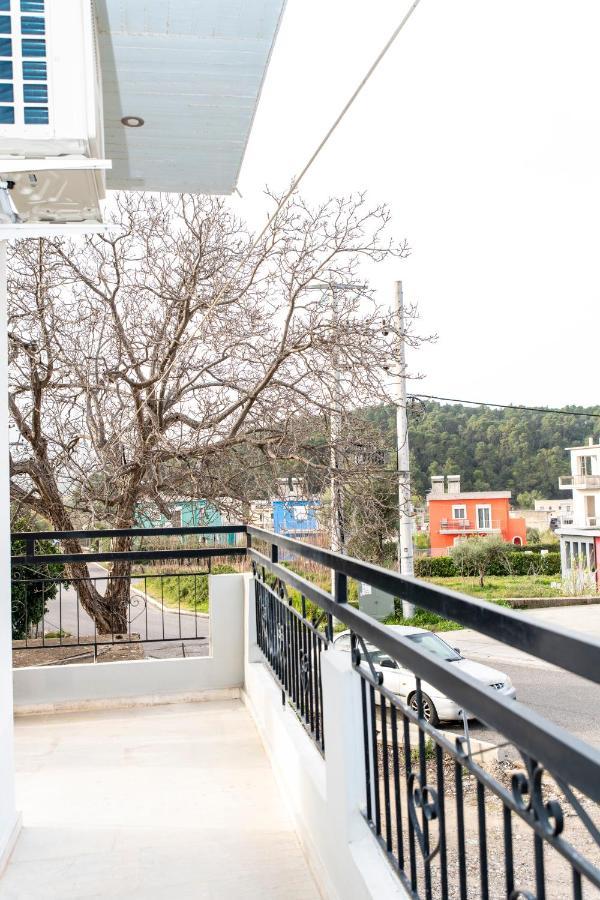 Walnut Home Apartment Near Ancient Olympia Kréstena Екстериор снимка